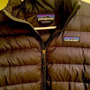 Black Patagonia down jacket size small